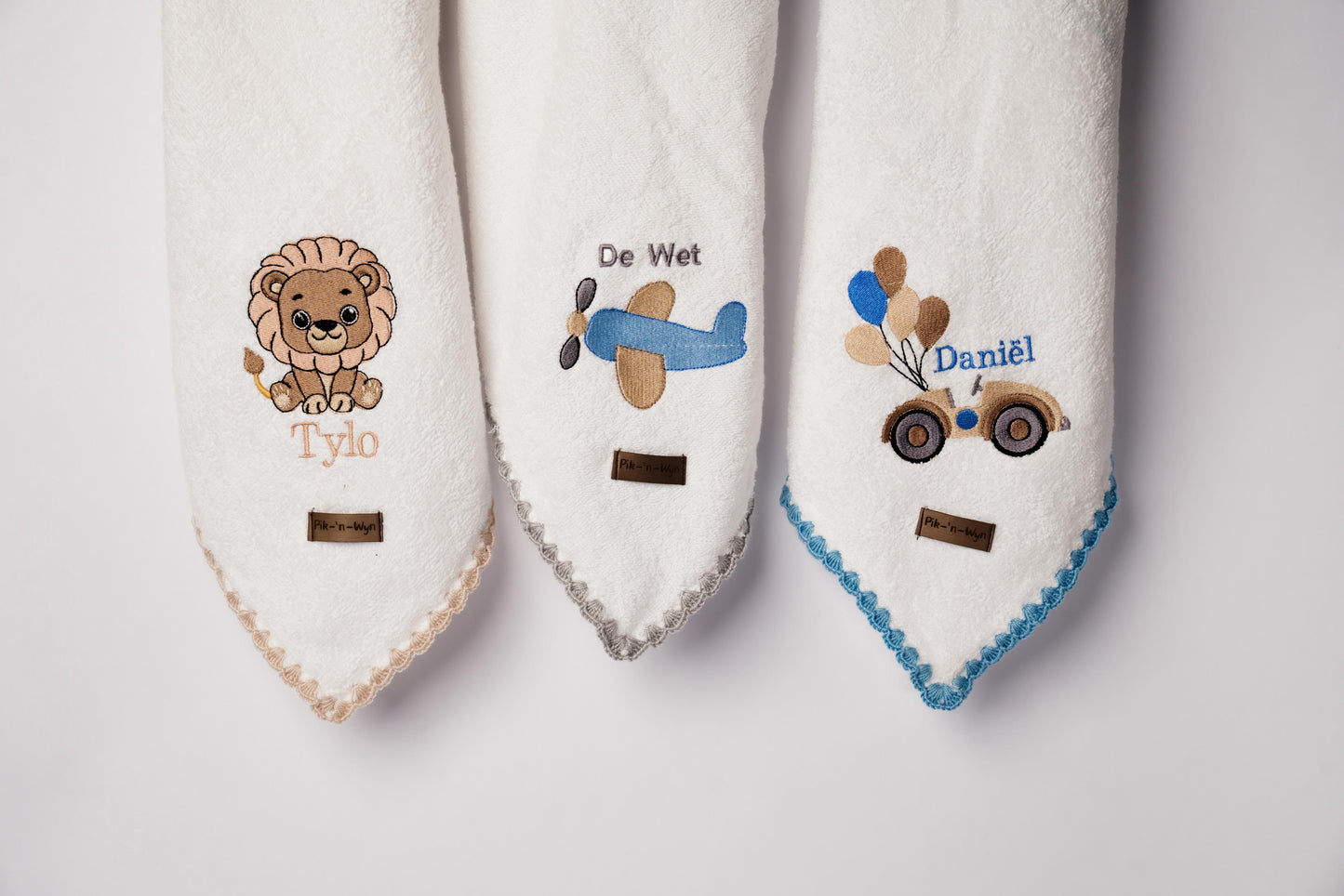 Personalised Burp Cloth XL | Custom Embroidery